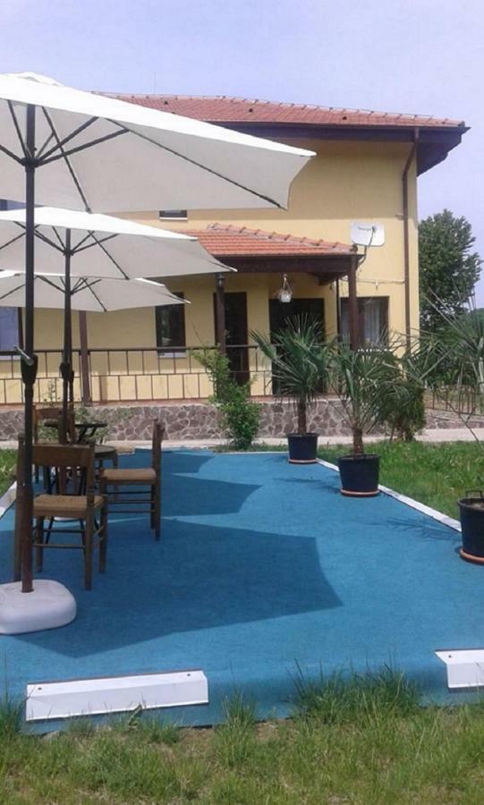 فندق Pensiunea Casa Vanatorului Oteleni المظهر الخارجي الصورة